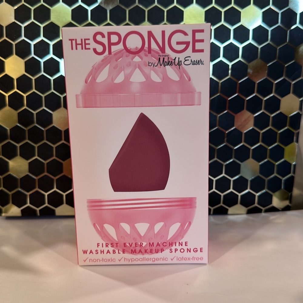 Makeup Eraser The Sponge w/ wash case
